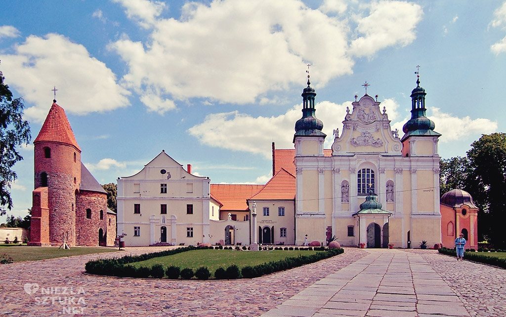 Kościół w Strzelnie, architektura polska, architektura sakralna, Niezła Sztuka