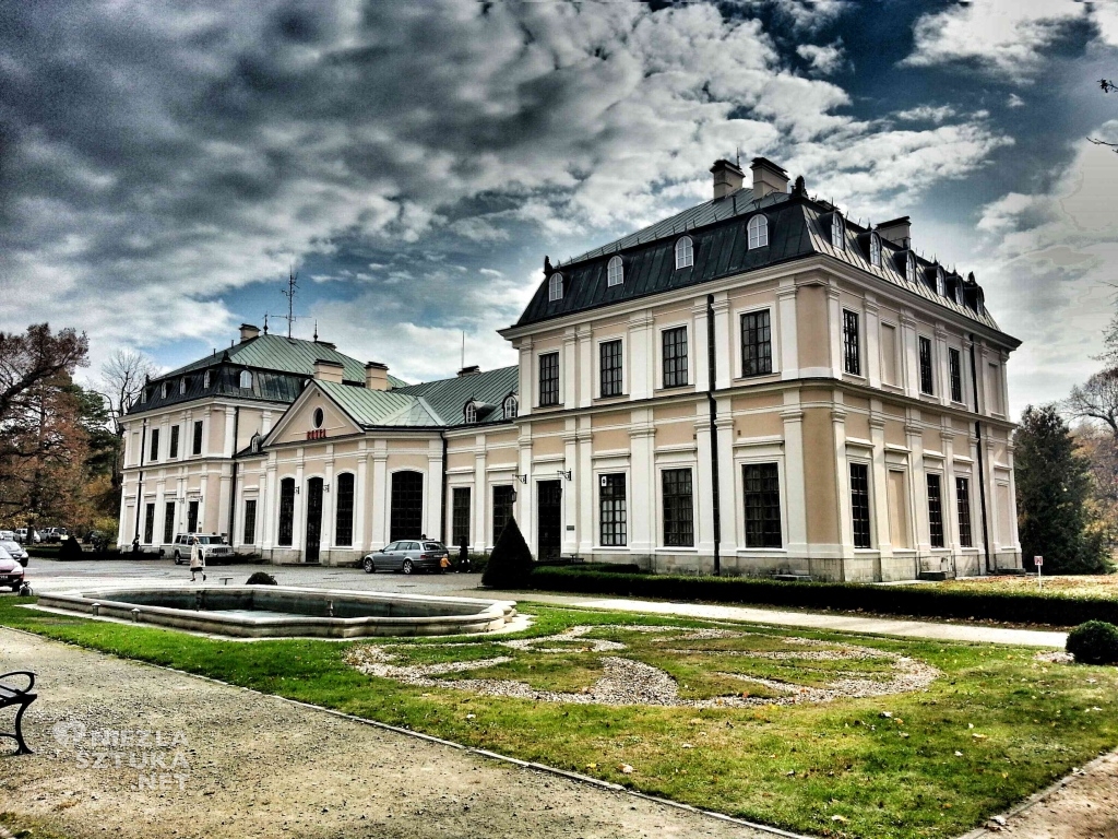 Pałac Sieniawa Arche zabytkowy pałac