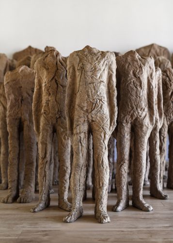 Magdalena Abakanowicz, Tłum, sztuka współczesna, kobiety w sztuce, sztuka polska, niezła sztuka