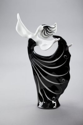 Lubomir Tomaszewski, Amare – z miłości do tańca, Ćmielów, rzeźba, pocelana, design, figurki porcelanowe, sztuka polska, niezła sztuka