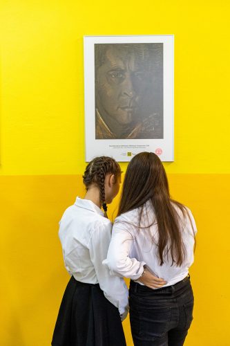 Muzeum w Liceum, Niezła sztuka