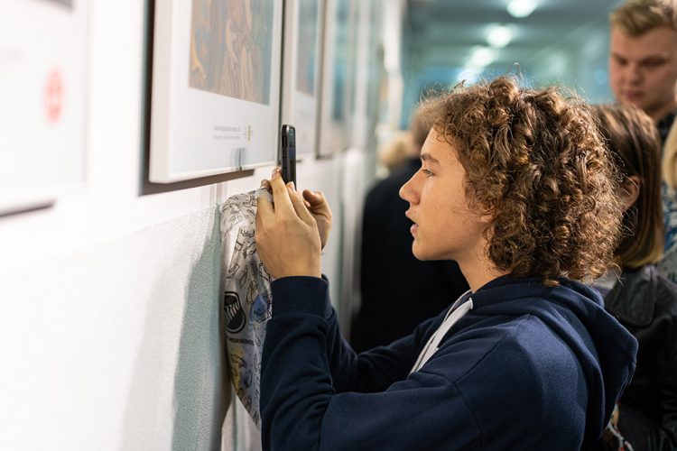 Liceum Plastyczne im. T. Makowskiego w Łodzi, Muzeum w Liceum, Niezła sztuka