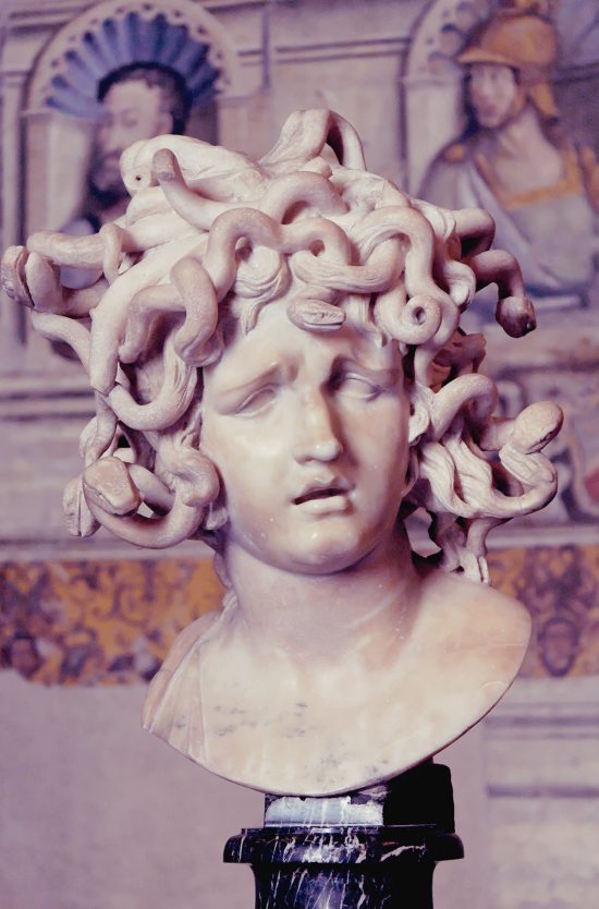 Gian Lorenzo Bernini, Głowa Meduzy, Meduza, Muzea Kapitolińskie, sztuka włoska, rzeźba, Rzym, przewodnik po Rzymie, sztuka w Rzymie, Niezła sztuka