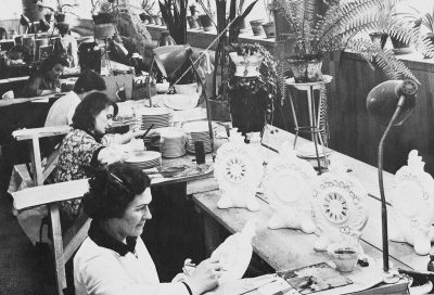 Ćmielów, Niezła sztuka