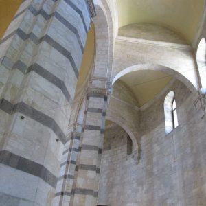 Piza, Baptysterium San Giovanni Battista, niezła sztuka