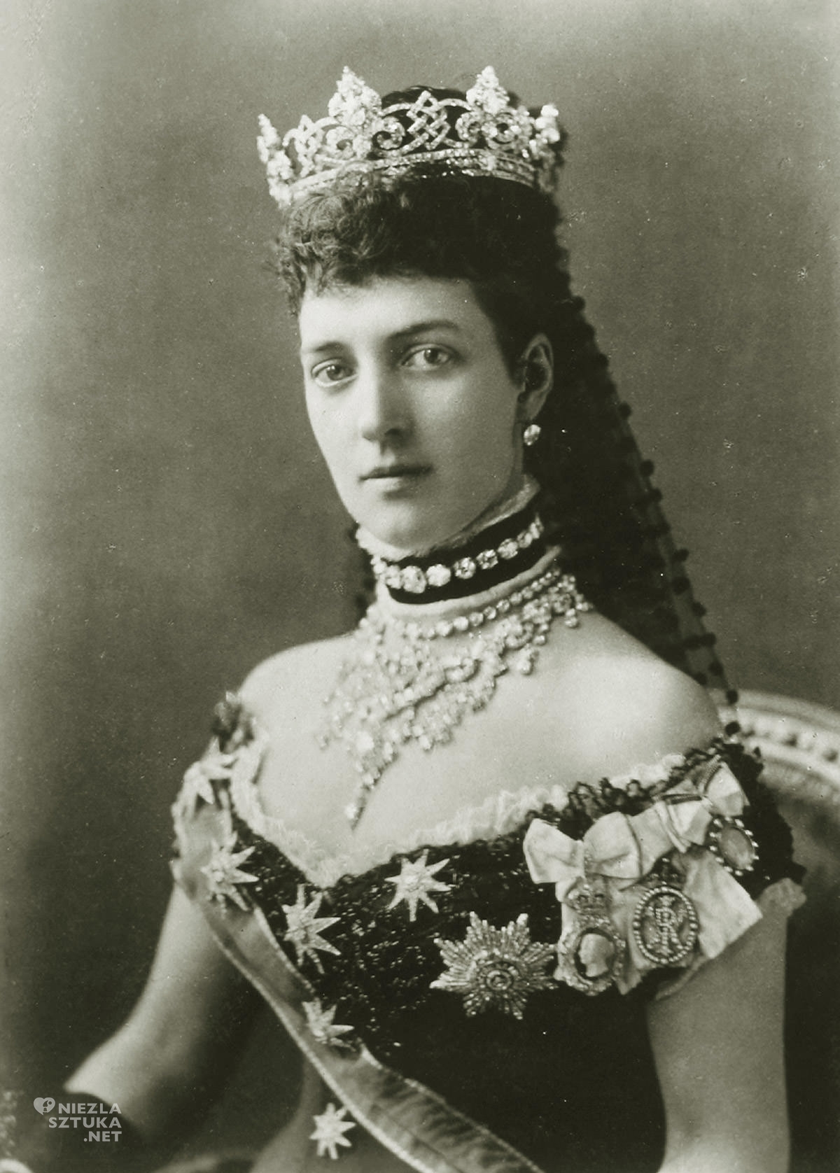 Królowa brytyjska, Aleksandra Duńska, niezła sztuka