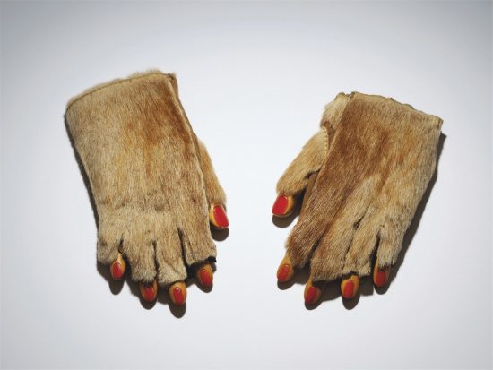 Meret Oppenheim, Futrzane rękawiczki, kobiety w sztuce, sztuka współczesna, Niezła Sztuka