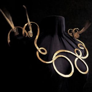 Alexander Calder, biżutera, Zazdrosny mąż, Niezła Sztuka