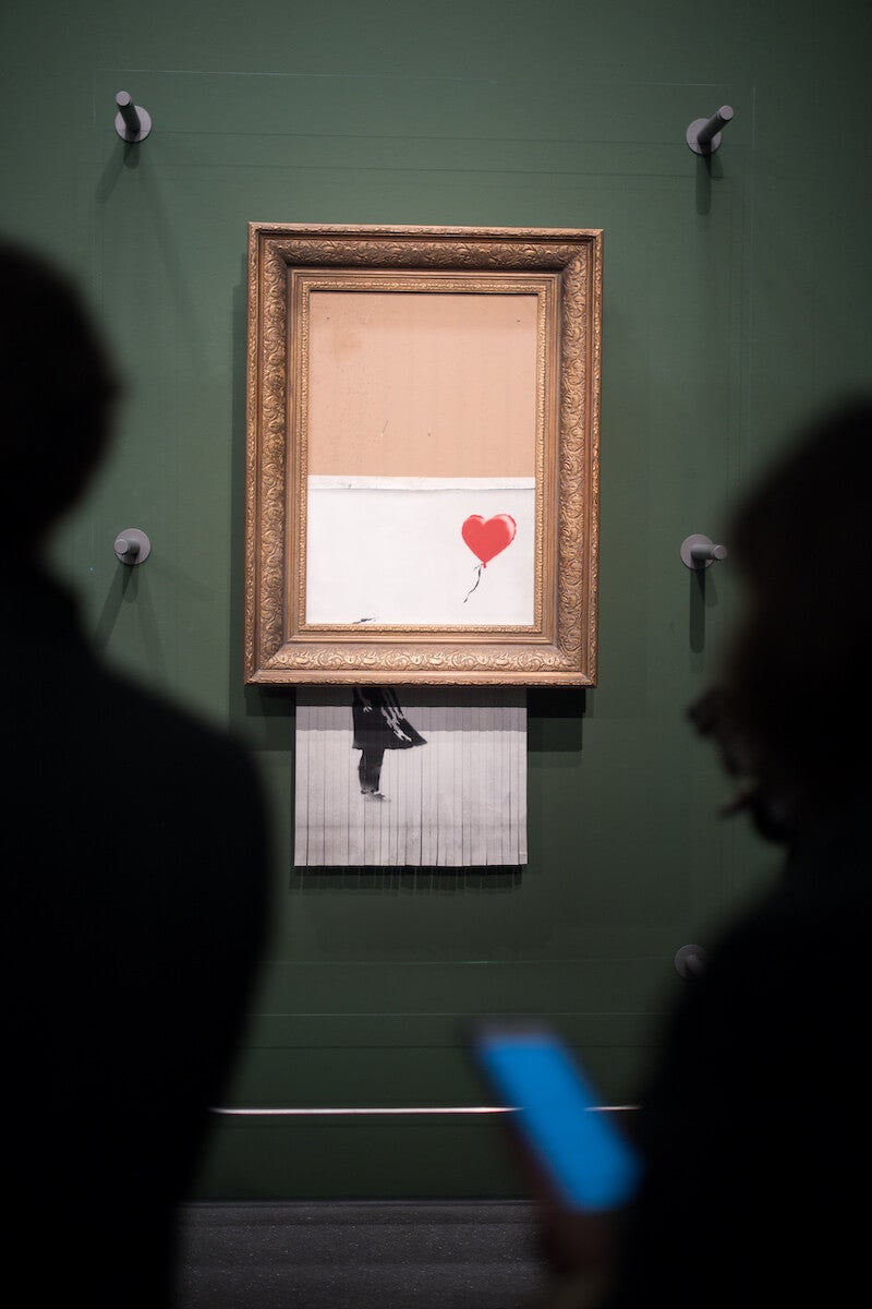Banksy, Love is in the bin, Niezła Sztuka