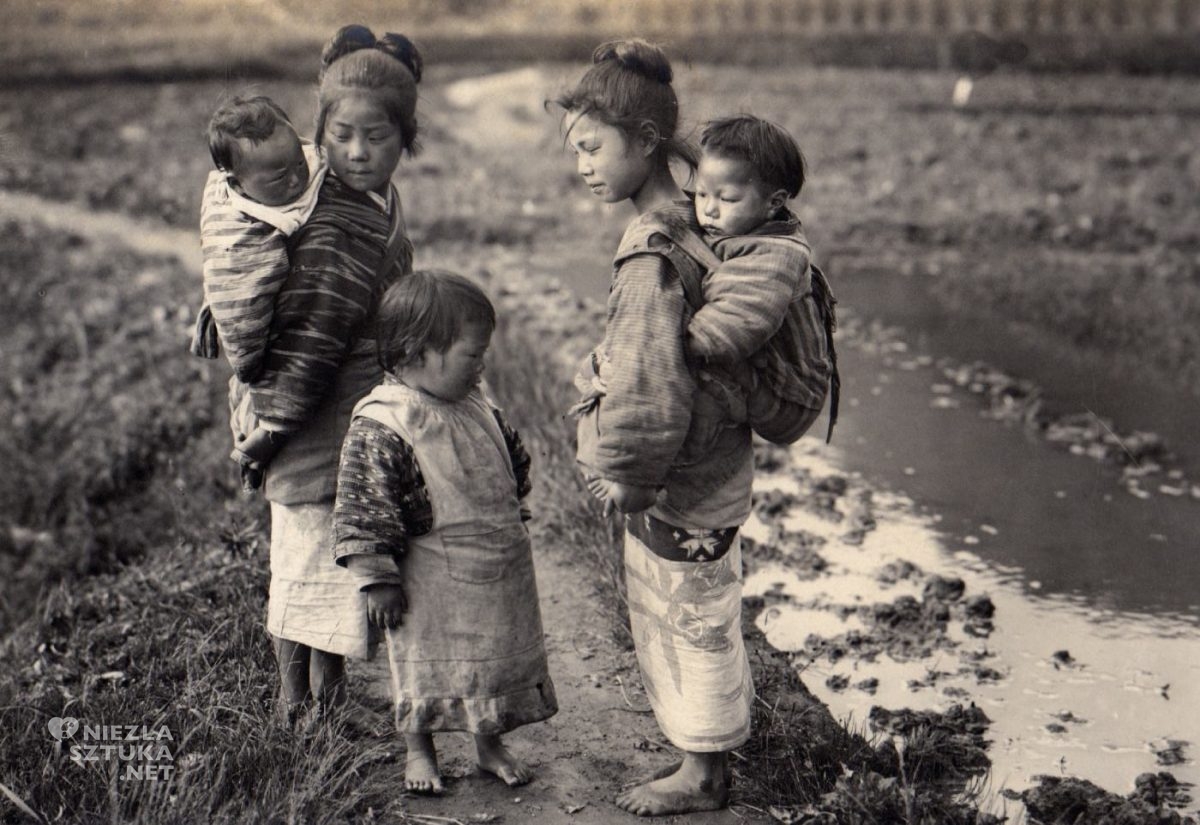 Dzieci w swoich różnorodnych, codziennych kimonach, historia kimona, Niezła Sztuka