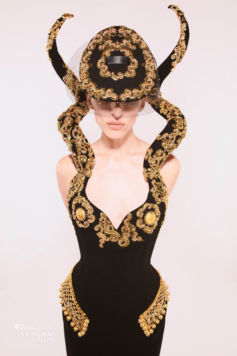 Elsa Schiaparelli, Daniel Roseberry, dom mody, haute couture, Niezła Sztuka