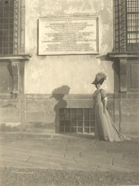 Harold Acton, fotografia, Villa La Pietra, Florencja, Niezła Sztuka