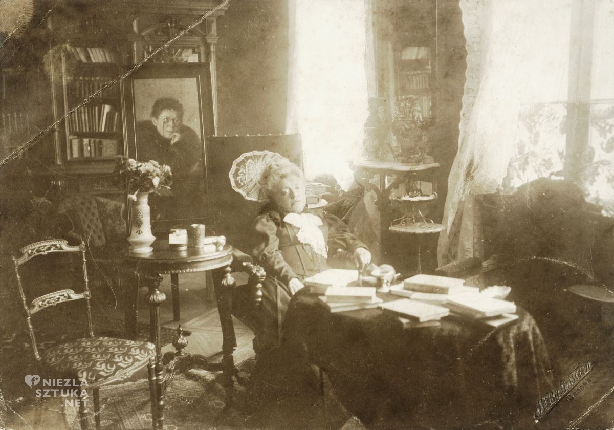 Portret Elizy Orzeszkowej w swoim mieszkaniu w Grodnie, fotografia, Niezła Sztuka
