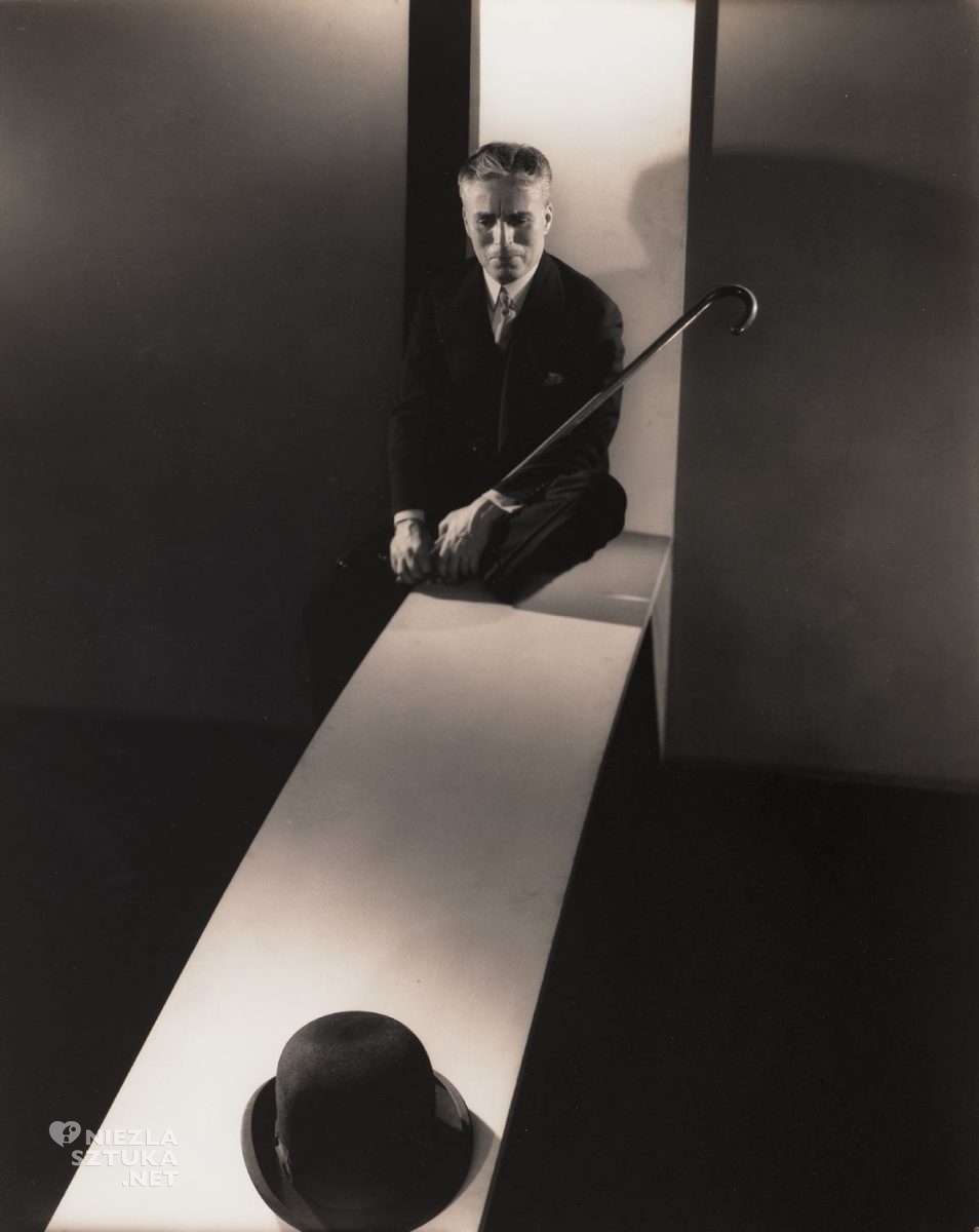 Edward Steichen, Sztuczka z kapeluszem – Charlie Chaplin, fotografia, niezła sztuka