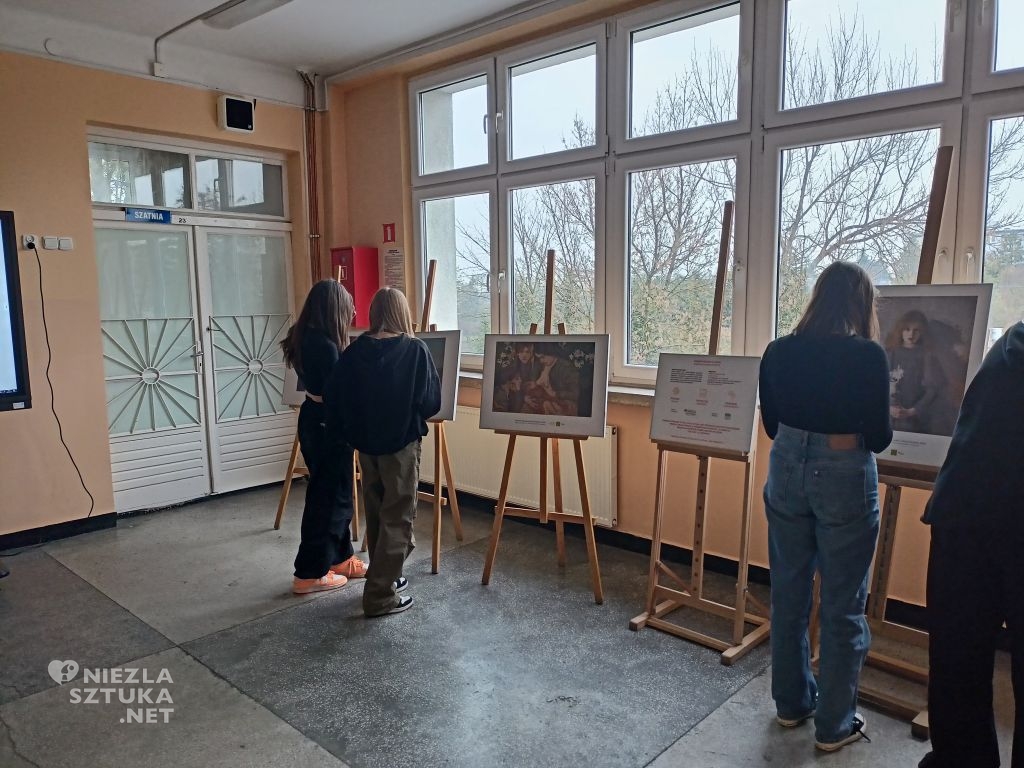 I Liceum Ogólnokształcące im. Feliksa Fabianiego w Radomsku, Muzeum w Liceum, edukacja artystyczna, sztuka w szkole, niezła sztuka