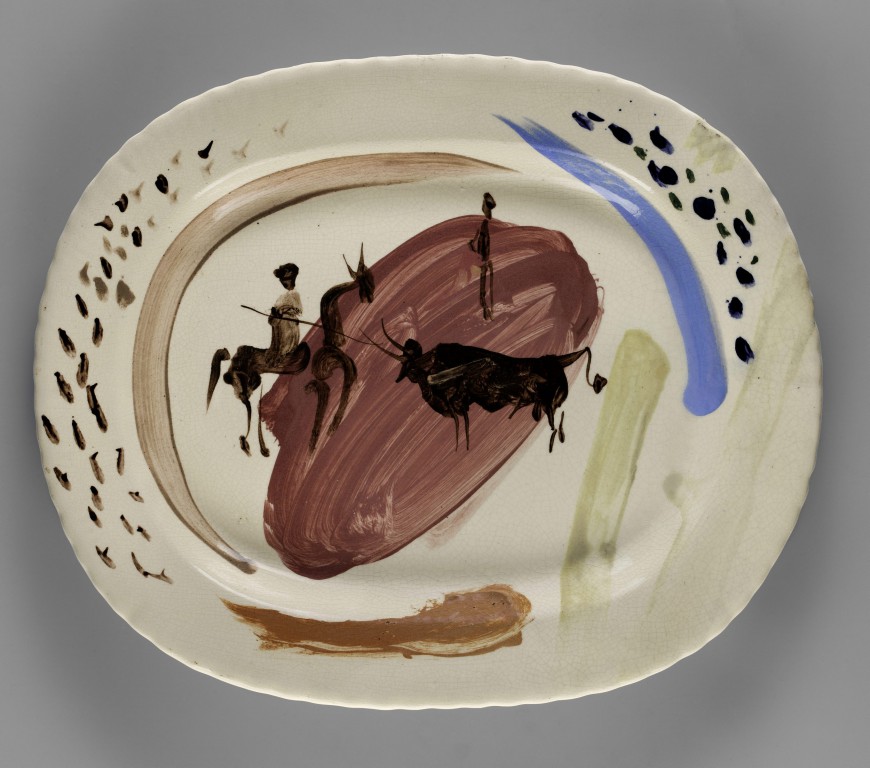 Pablo Picasso, Corrida, fajans, farby podszkliwne, rytowanie, sztuka hiszpańska, sztuka modernistyczna, modernizm, Niezła Sztuka