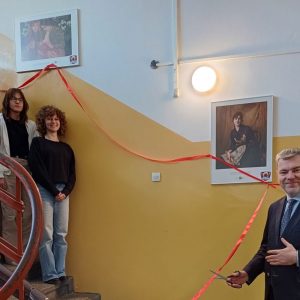 Muzeum w Liceum, II Liceum Ogólnokształcące im. Zbigniewa Herberta w Brzegu, Niezła sztuka