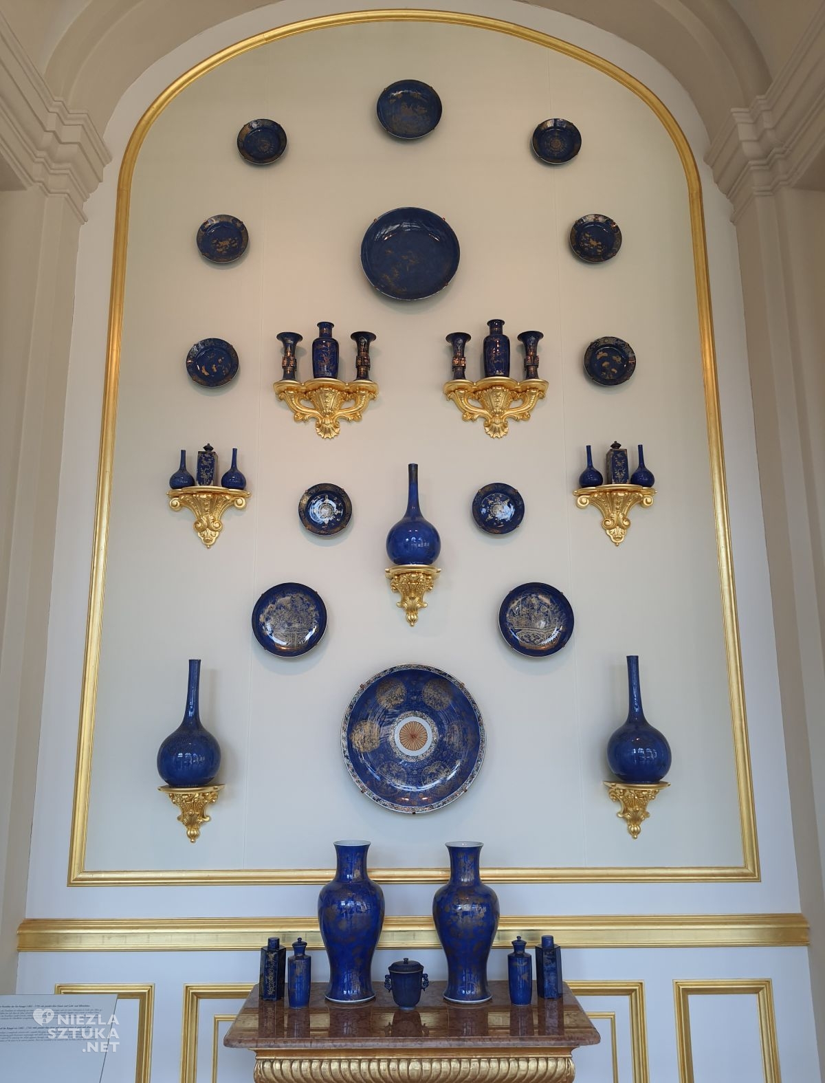 Zwinger, Porzellansammlung, Drezno, wstawa stała, porcelana, Miśnia, sztuka niemiecka, fragment wystawy, niezła sztuka
