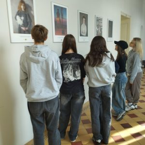 Muzeum w Liceum, I Liceum Ogólnokształcące im. M. Kopernika w Żywcu, Niezła sztuka