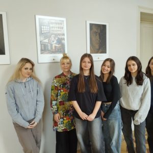 Muzeum w Liceum, I Liceum Ogólnokształcące im. M. Kopernika w Żywcu, Niezła sztuka