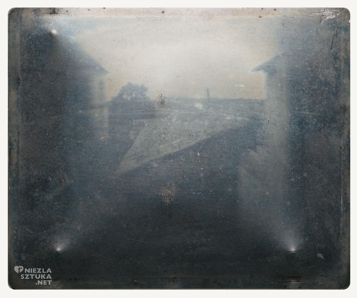 Joseph Nicephore Niepce, Widok z okna w pracowni w Le Gras, pierwsza fotografia, fotografia, Niezła Sztuka