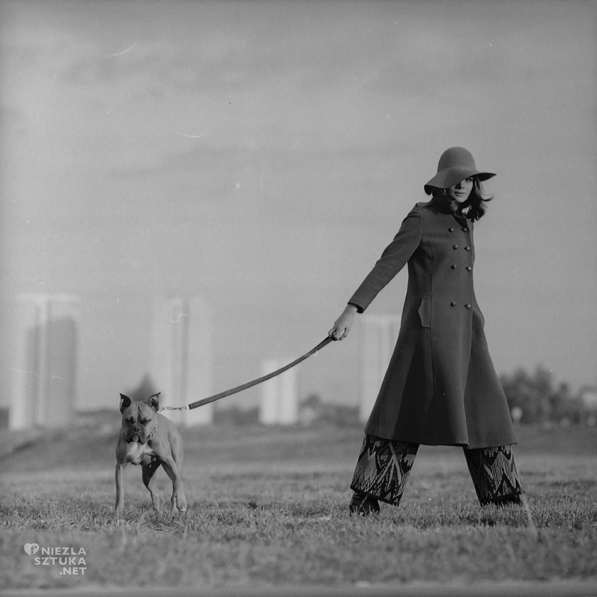 Modelka Lucy, Lucyna Witkowska, Barbara Hoff, Tadeusz Rolke, moda, projektantka, Hoffland, Niezła Sztuka