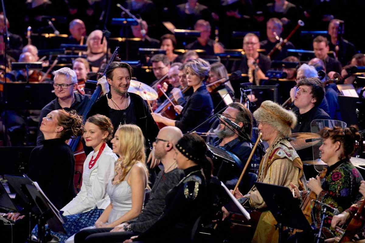 World Orchestra, Łódź, Festiwal Wielu Kultur, Centrum Dialogu, Festiwal Wielu Kultur, muzyka klasyczna, muzyka ludowa, stroje, niezła sztuka