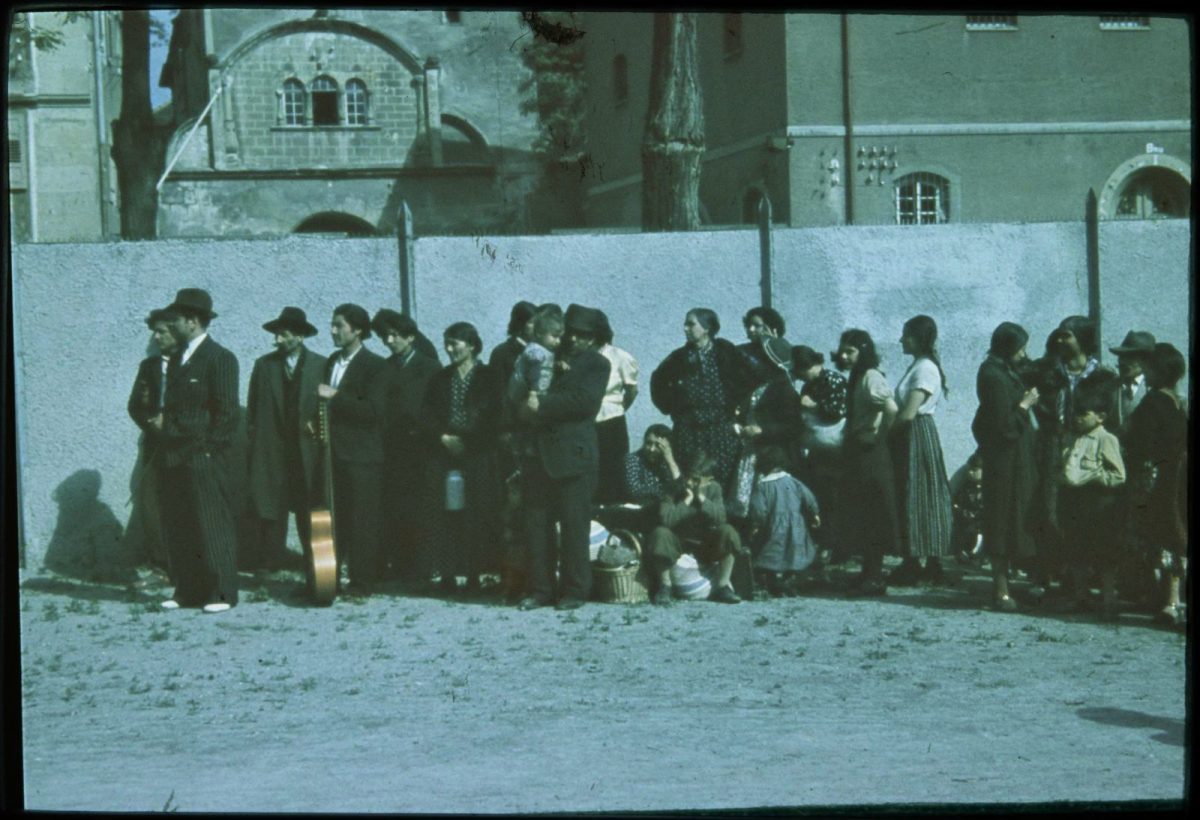 Dina Babbitt, Auschwitz, Romowie, archiwum, Holocaust, fotografia, Niezła Sztuka