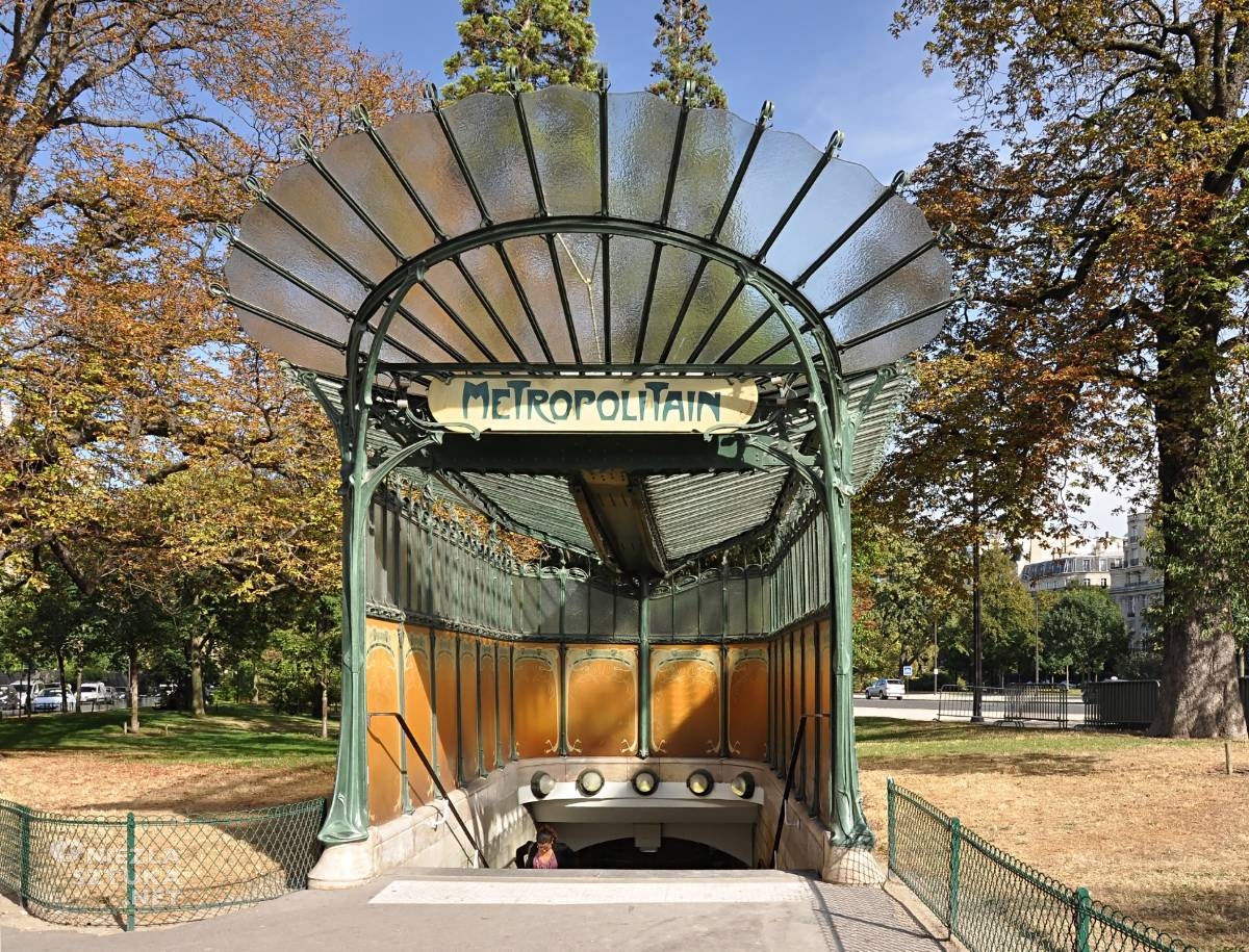 Hector Guimard, pawilon wprowadzający do metra, secesja, architektura, Niezła Sztuka