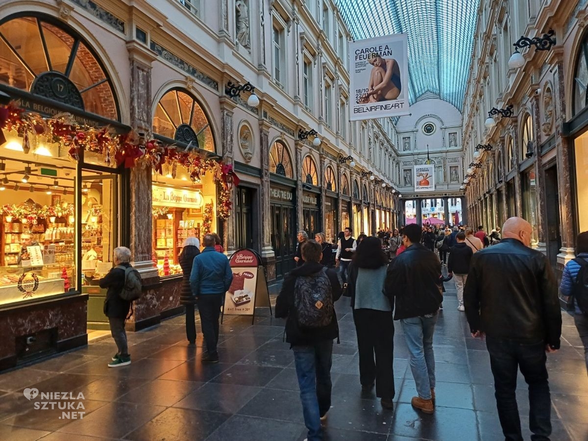 Galeries Royales Saint-Hubert, Belgia, Bruksela, fotografia, zdjęcie, niezła sztuka