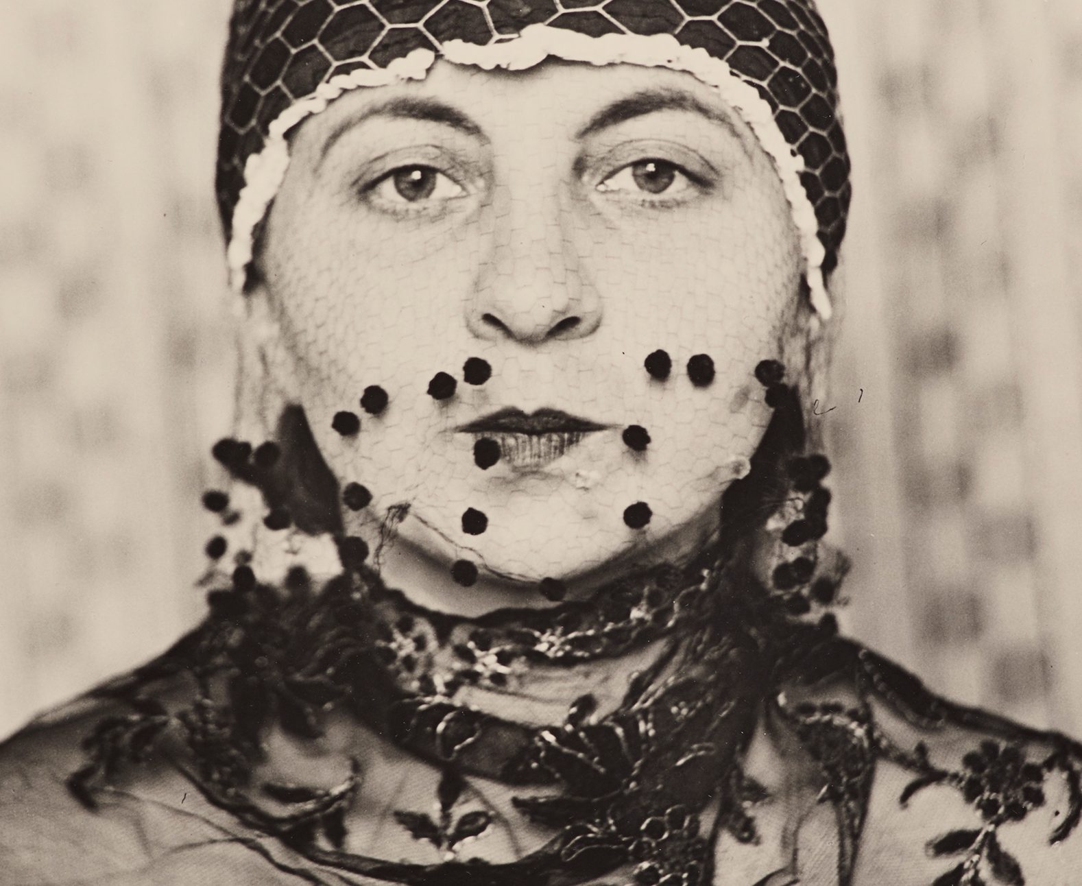 Gertrud Arndt, Autoportret w masce, fotografia, zdjęcie, kobiety w sztuce, Bauhaus, kobieta-artystka, niezła sztuka