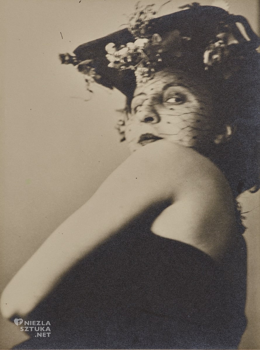 Gertrud Arndt, Autoportret w masce nr. 22, fotografia, zdjęcie, kobiety w sztuce, Bauhaus, kobieta artystka, niezła sztuka