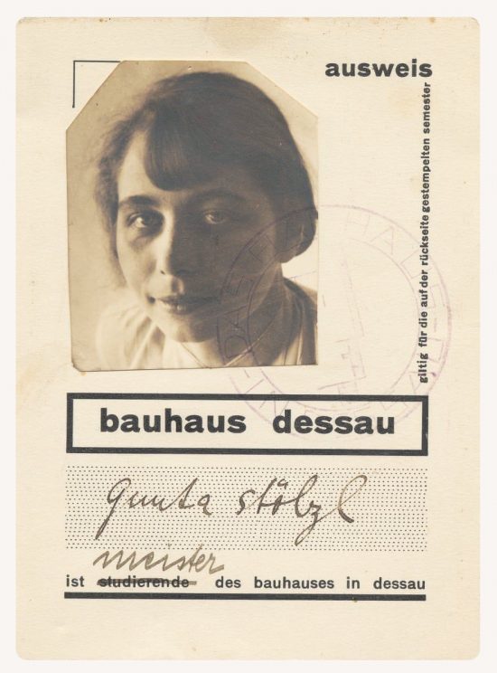 Gunta Stölzl, Karta członkowska, Bauhaus, fotografia, zdjęcie, kobiety w sztuce, kobieta artystka, niezła sztuka