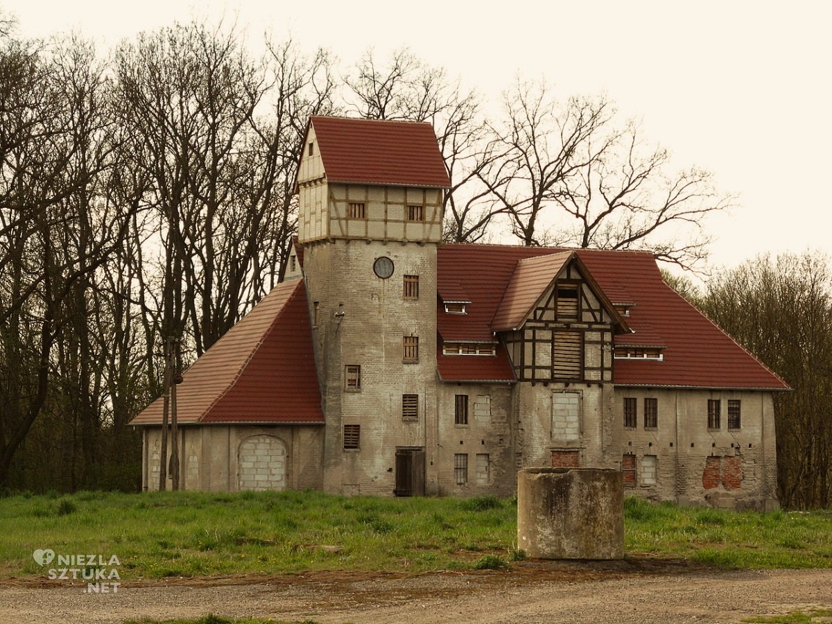 Spichlerz w Jankowie, projekt Walter Gropius, Heimatstil, styl ojczyźniany, niezła sztka
