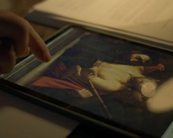 Caravaggio: Na tropie arcydzieła, kadr filmowy, film o Caravaggiu, biografia, film o sztuce, niezła sztuka