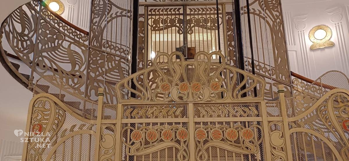Wnętrze Majolikahaus, majolika, Wiedeń, Wiedeń – miejsca nieoczywiste, Niezla Sztuka