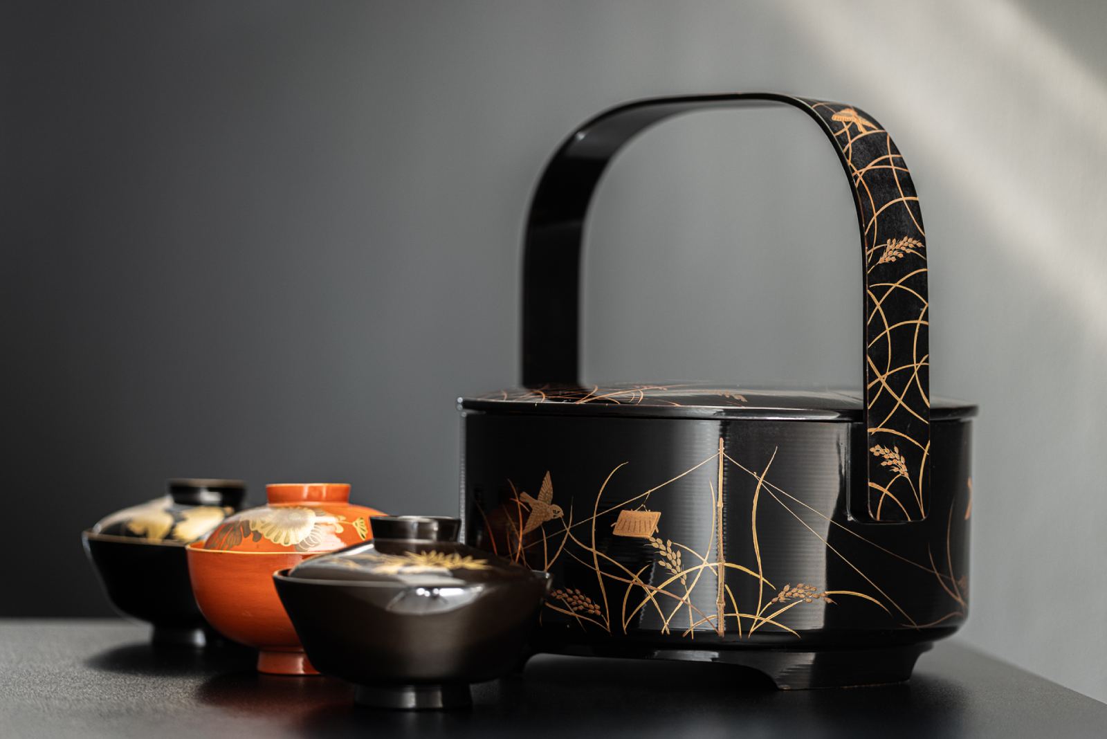 Piękno zrodzone z cierpliwości, czyli sztuka japońskiej laki