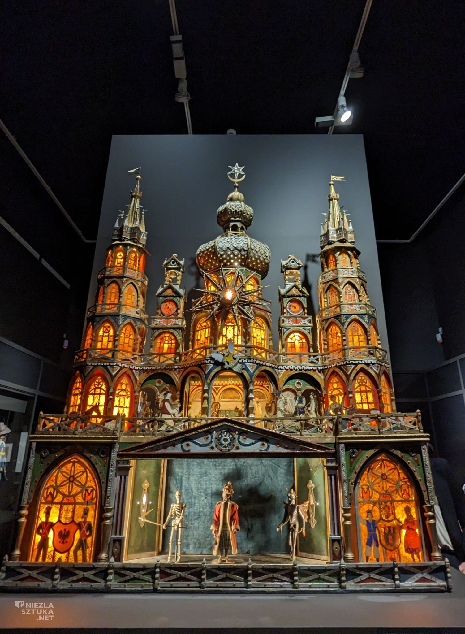 Czarny karnawał. Ensor/Wojtkiewicz, wystawa, relacja z wystawy, sztuka polska, muzeum, Muzeum Narodowe w Warszawie, Warszawa, niezła sztuka