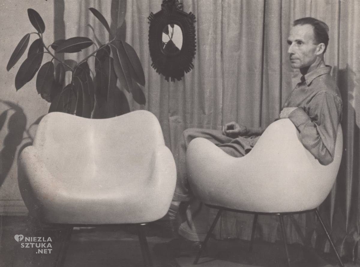 Roman Modzelewski, zdjęcie, archiwum, fotel RM58, sztuka polska, sztuka współczesna, niezła sztuka