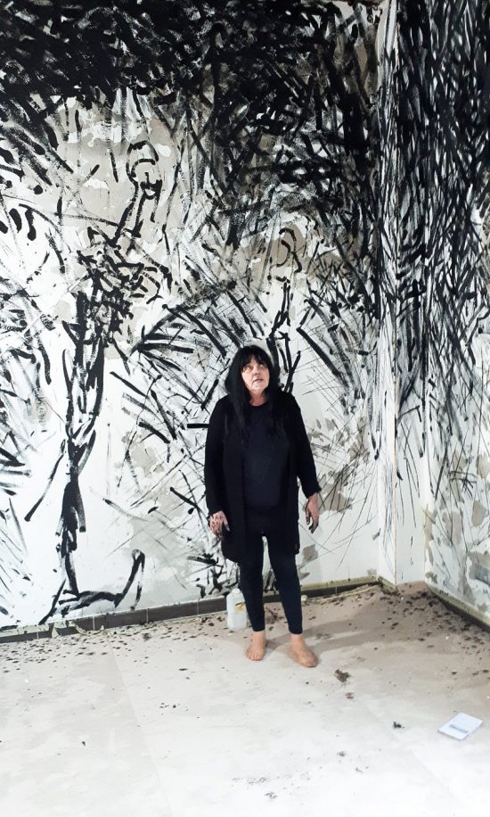 Bożenna Biskupska, Od materii do materii, sztuka polska, sztuka współczesna, kobiety w sztuce, Fundacja Sztuki Współczesnej In Situ, Niezła Sztuka