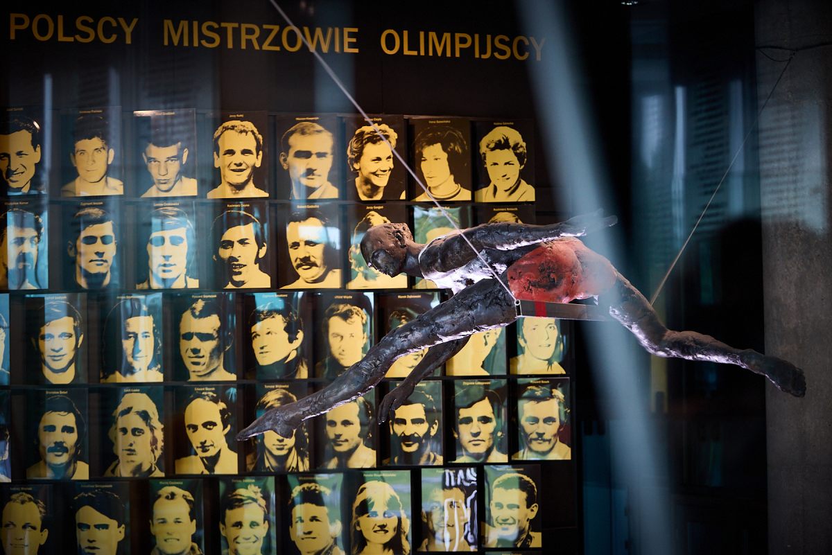 Jerzy „Jotka” Kędziora, Ostatni płotek, Centrum Olimpijskie w Warszawie, Polski Komitet Olimpijski, sztuka polska, sztuka współczesna, rzeźba, niezła sztuka