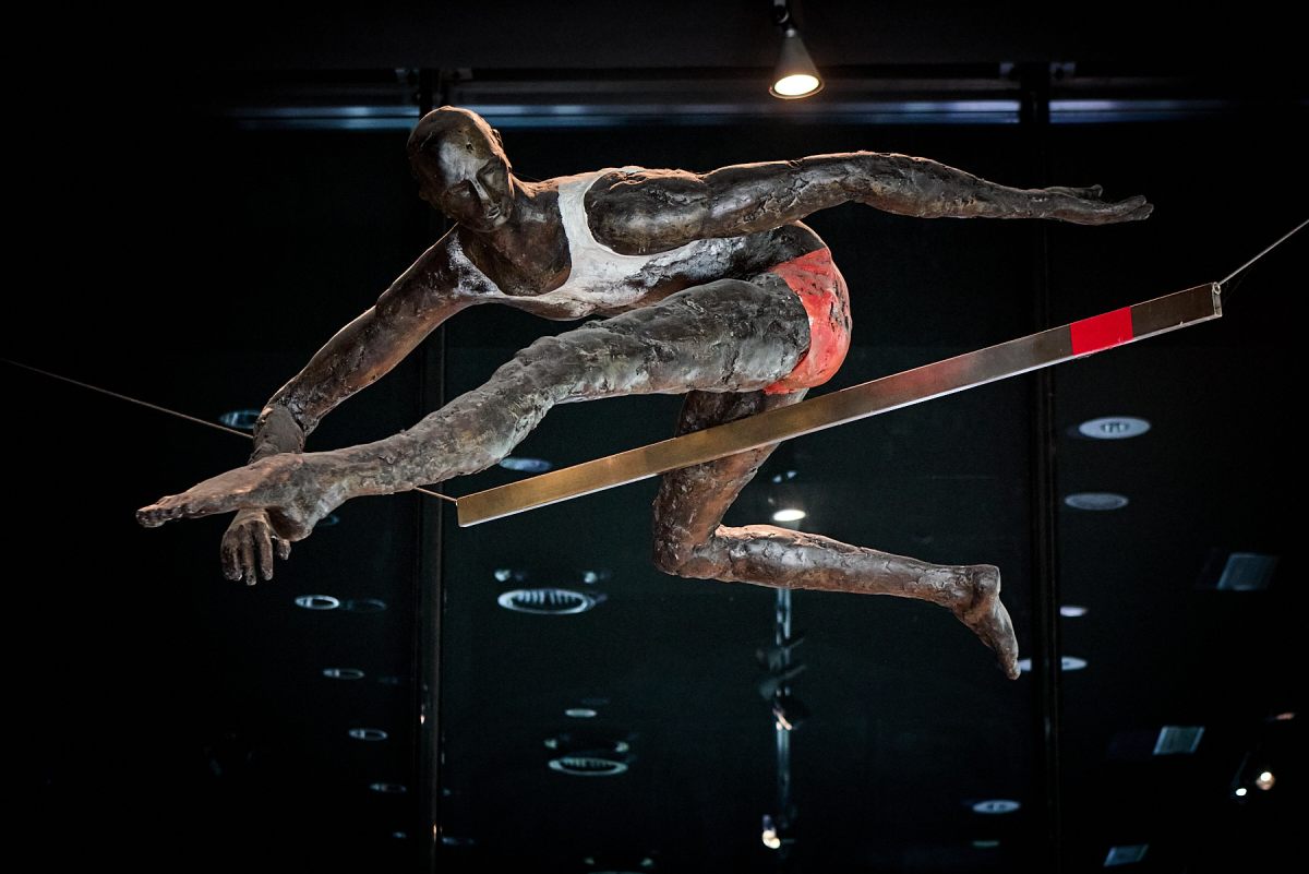 Jerzy „Jotka” Kędziora, Ostatni płotek, Centrum Olimpijskie w Warszawie, Polski Komitet Olimpijski, sztuka polska, sztuka współczesna, rzeźba, niezła sztuka