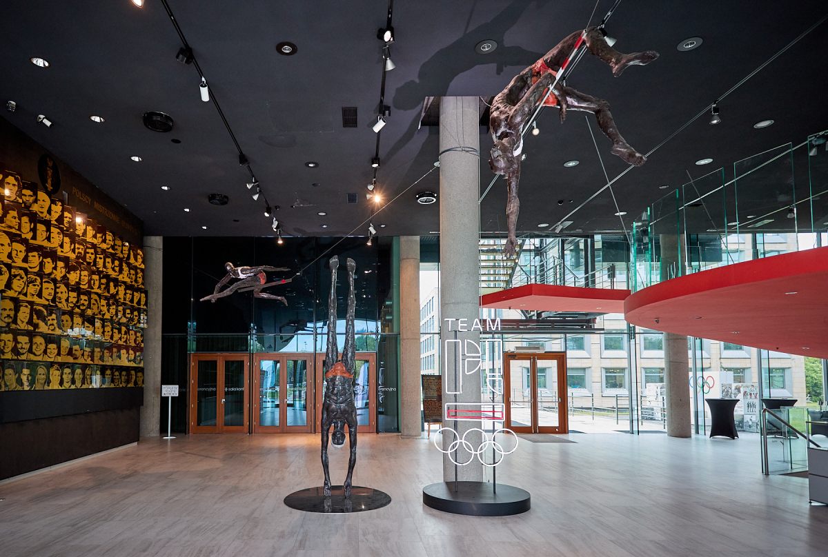 Jerzy „Jotka” Kędziora, Za wysoka poprzeczka, Ostatni płotek, Na głęboką wodę, Centrum Olimpijskie w Warszawie, Polski Komitet Olimpijski, sztuka polska, sztuka współczesna, rzeźba, niezła sztuka