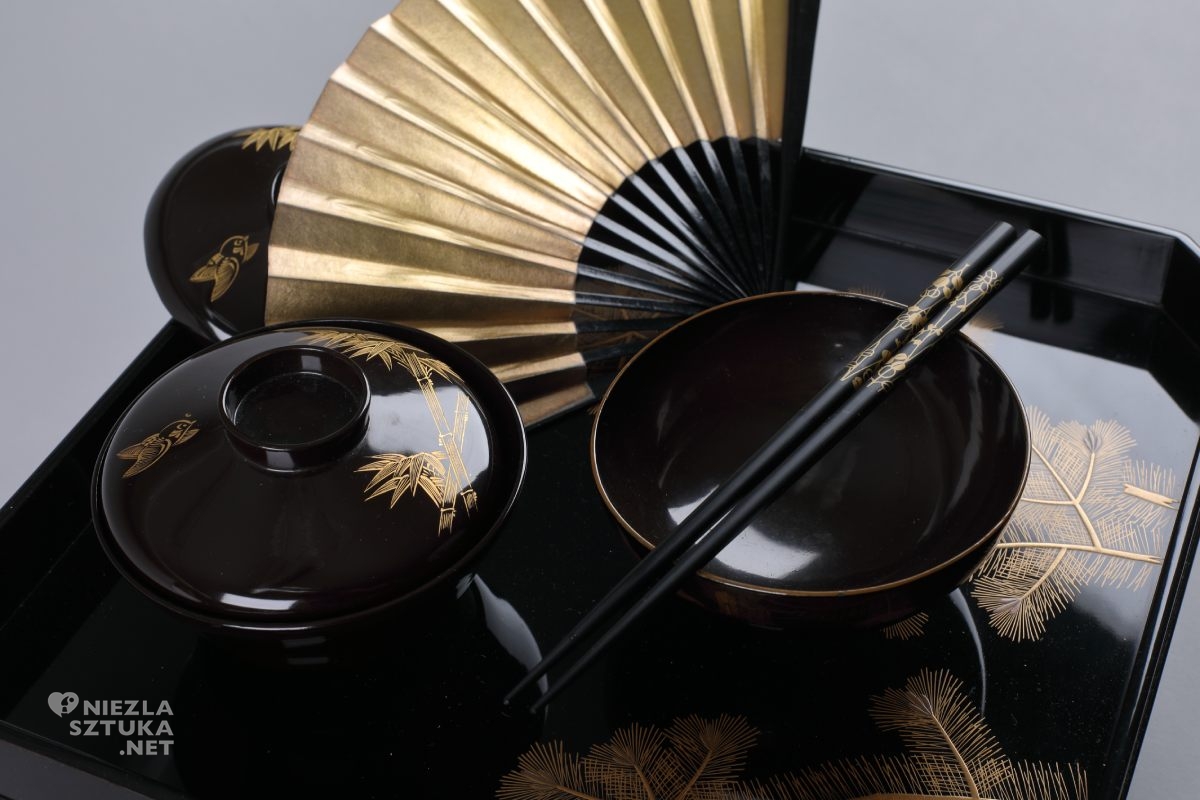 Lśnienie czasu. Japońska laka w sztuce użytkowej, Muzeum Sztuki i Techniki Japońskiej Manggha, sztuka japońska, laka, naczynia z laki, laka japońska, niezła sztuka