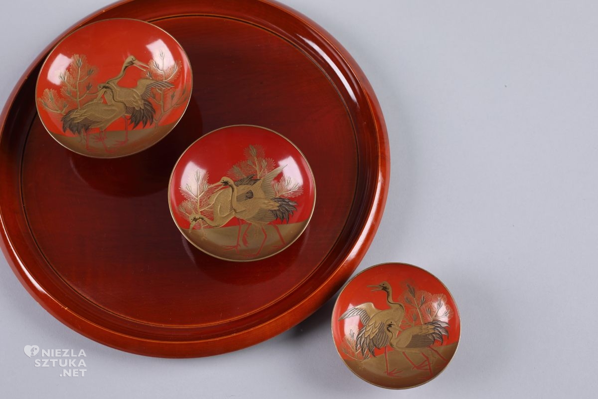 Lśnienie czasu. Japońska laka w sztuce użytkowej, Muzeum Sztuki i Techniki Japońskiej Manggha, sztuka japońska, laka, naczynia z laki, laka japońska, niezła sztuka
