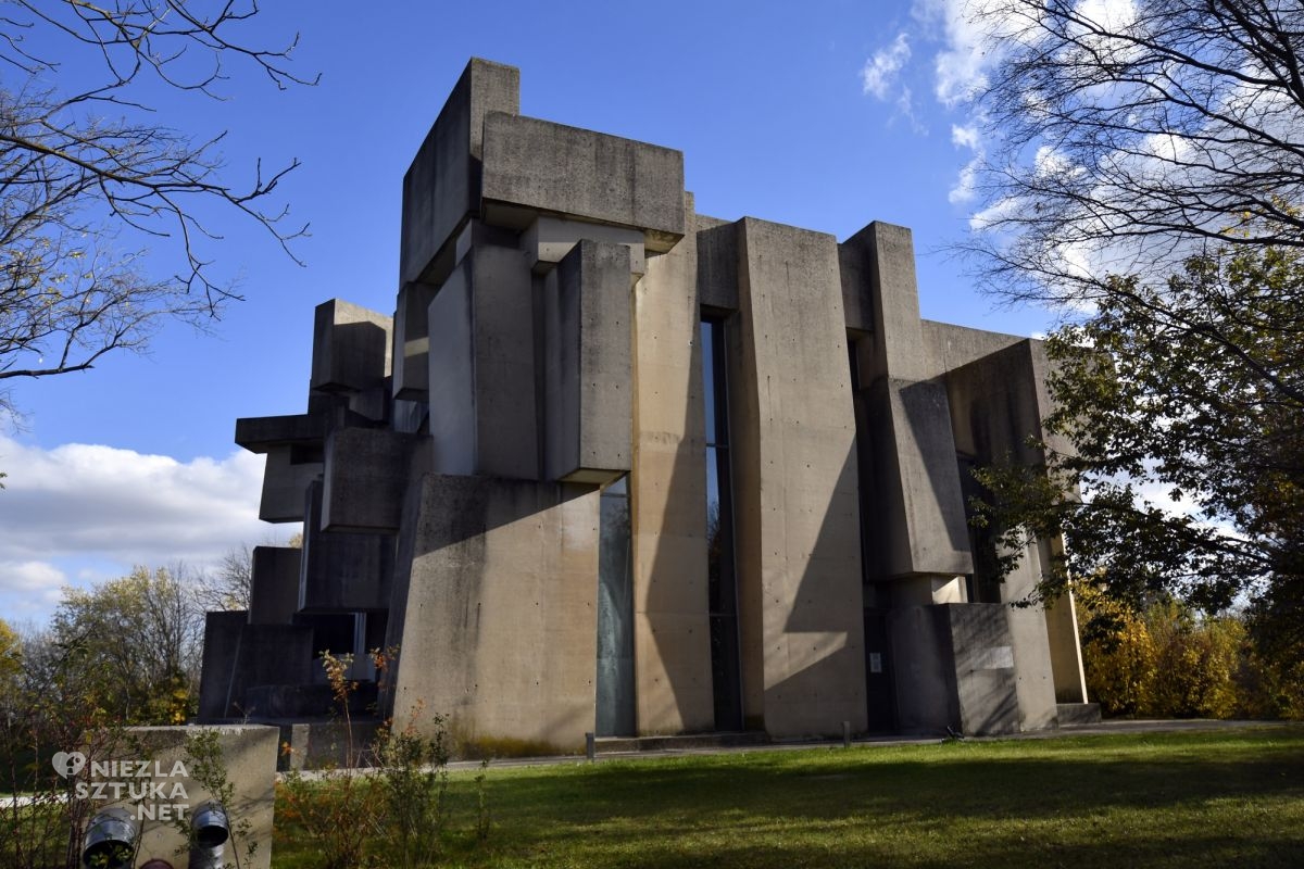 Wotruba Kirche w Wiedniu, Wiedeń nieoczywisty, co zobaczyć w Wiedniu, przewodnik po Wiedniu, niezła sztuka