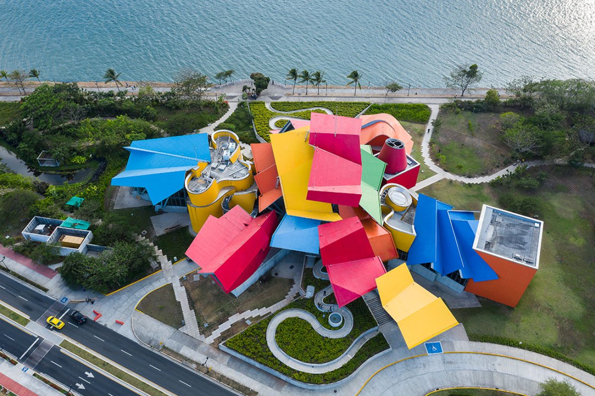 Biomuseum. Panama Museum of Biodiversity, Designerskie muzea świata, niezwykłe budynki, architektura, Najbardziej niezwykłe muzea na świecie, niezła sztuka