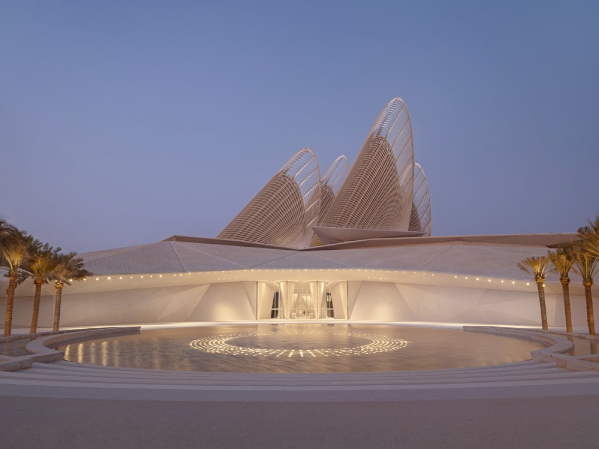 Zayed National Museum, Designerskie muzea świata, niezwykłe budynki, architektura, Najbardziej niezwykłe muzea na świecie, niezła sztuka