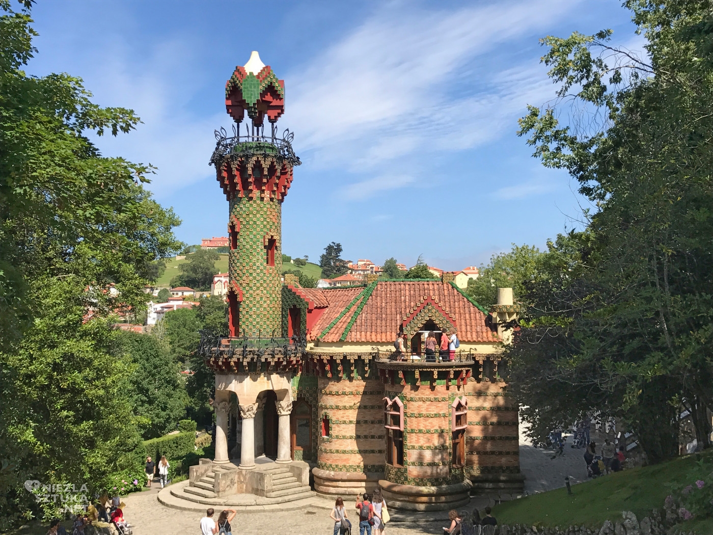 Casa El Capricho, Antoni Gaudí, Antoni Gaudi, architektura, secesja, Art Nouveau, Barcelona, sztuka hiszpańska, sztuka katalońska, niezła sztuka