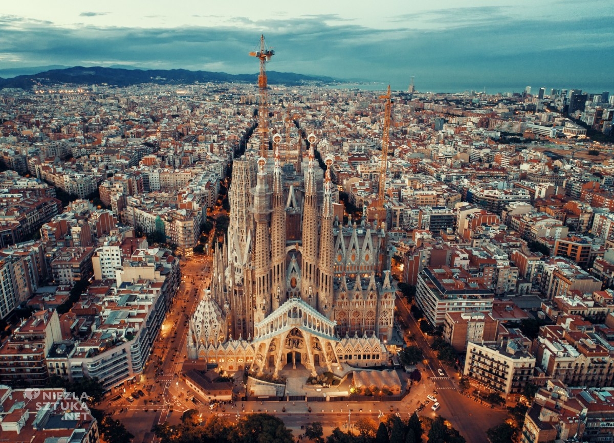 Sagrada Família, Antoni Gaudí, Antonio Gaudi, zdjęcie, architektura, secesja, Art Nouveau, Barcelona, sztuka hiszpańska, sztuka katalońska, niezła sztuka